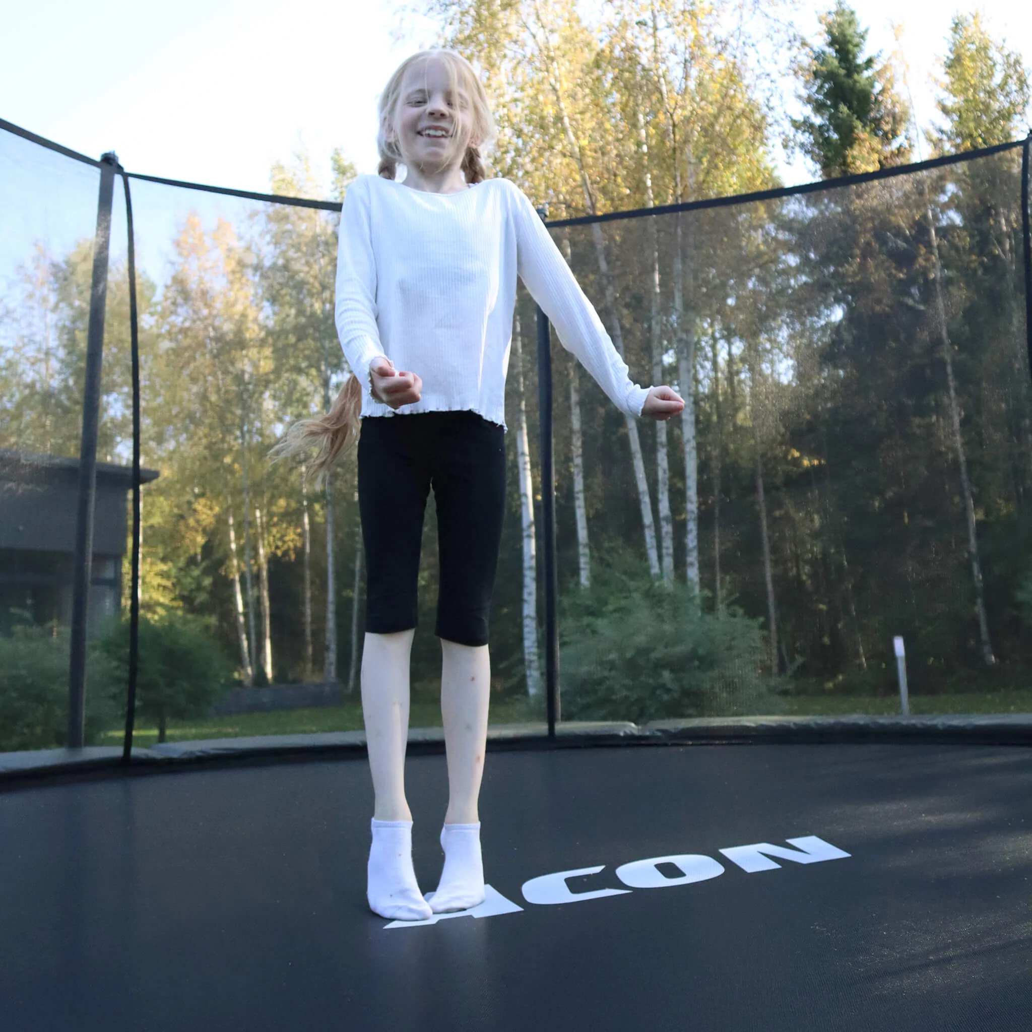 ACON Air 3,7m Pyöreä trampoliini turvaverkolla ja tikkailla - Image 3